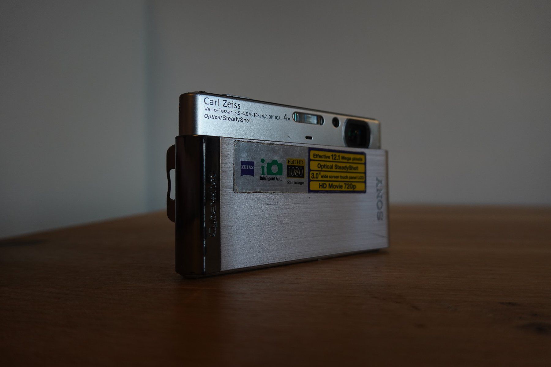 Sony Kamera: Sony DSC-T90 - Grau – Defekt aus Fribourg von mar_9vlt