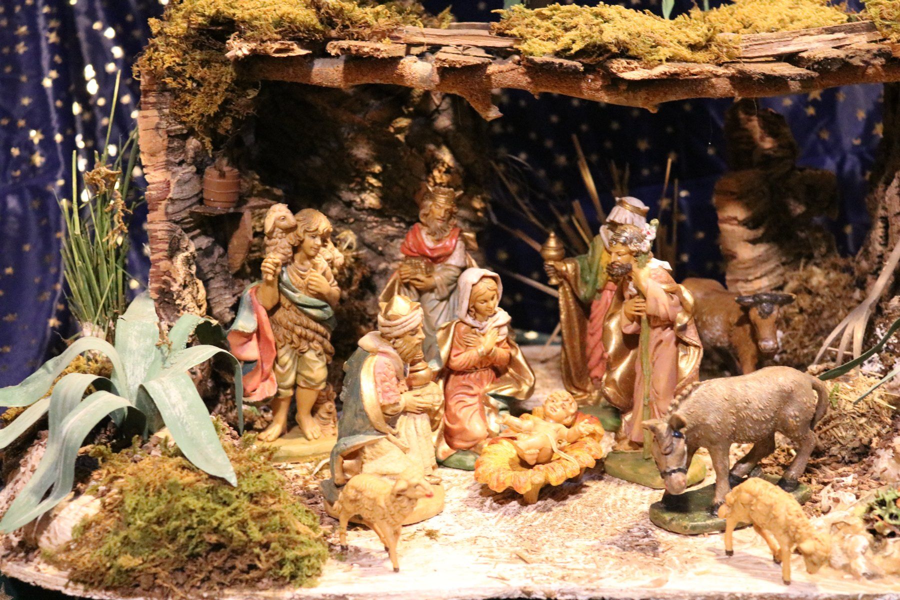 Alle Dekorationen: Weihnachtskrippe mit Figuren – Neu (gemäss Beschreibung) aus Birr von Werner7761 4