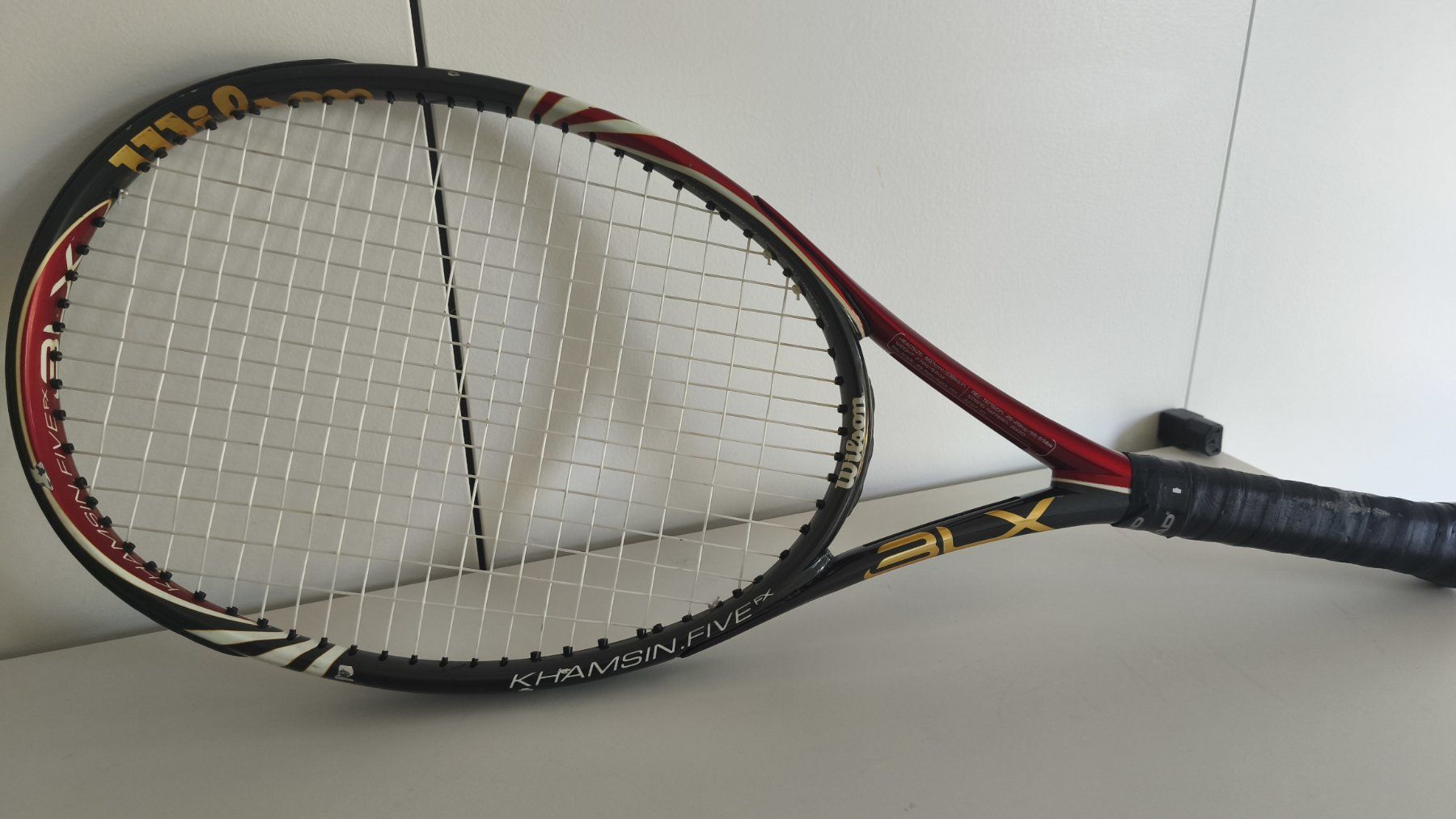 Wilson Racchette: Wilson Khamsin Five BLX Racket mit Hülle – Usato da Hagendorn venduto da Thom.74 3