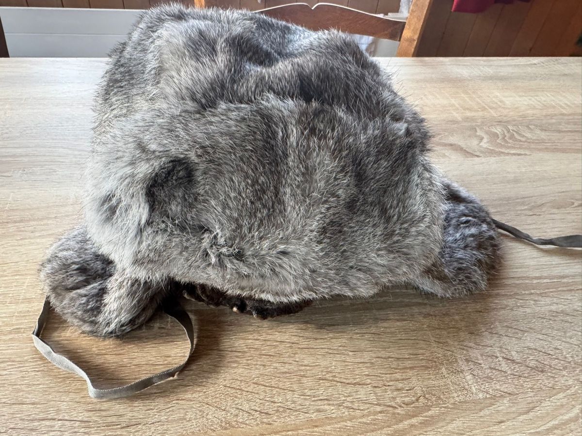 Hüte, Mützen & Caps: Warm Winter rabbit Fur Hat size 4-8 gr Bonpoint – Gebraucht aus Luzern von Antiquesonline 1