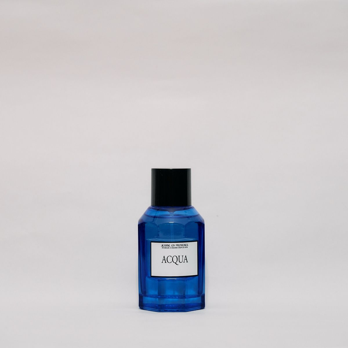 Profumi & Eau de Toilette: Jeanne en Provence Acqua – Usato da Walenstadt venduto da goodperfumes