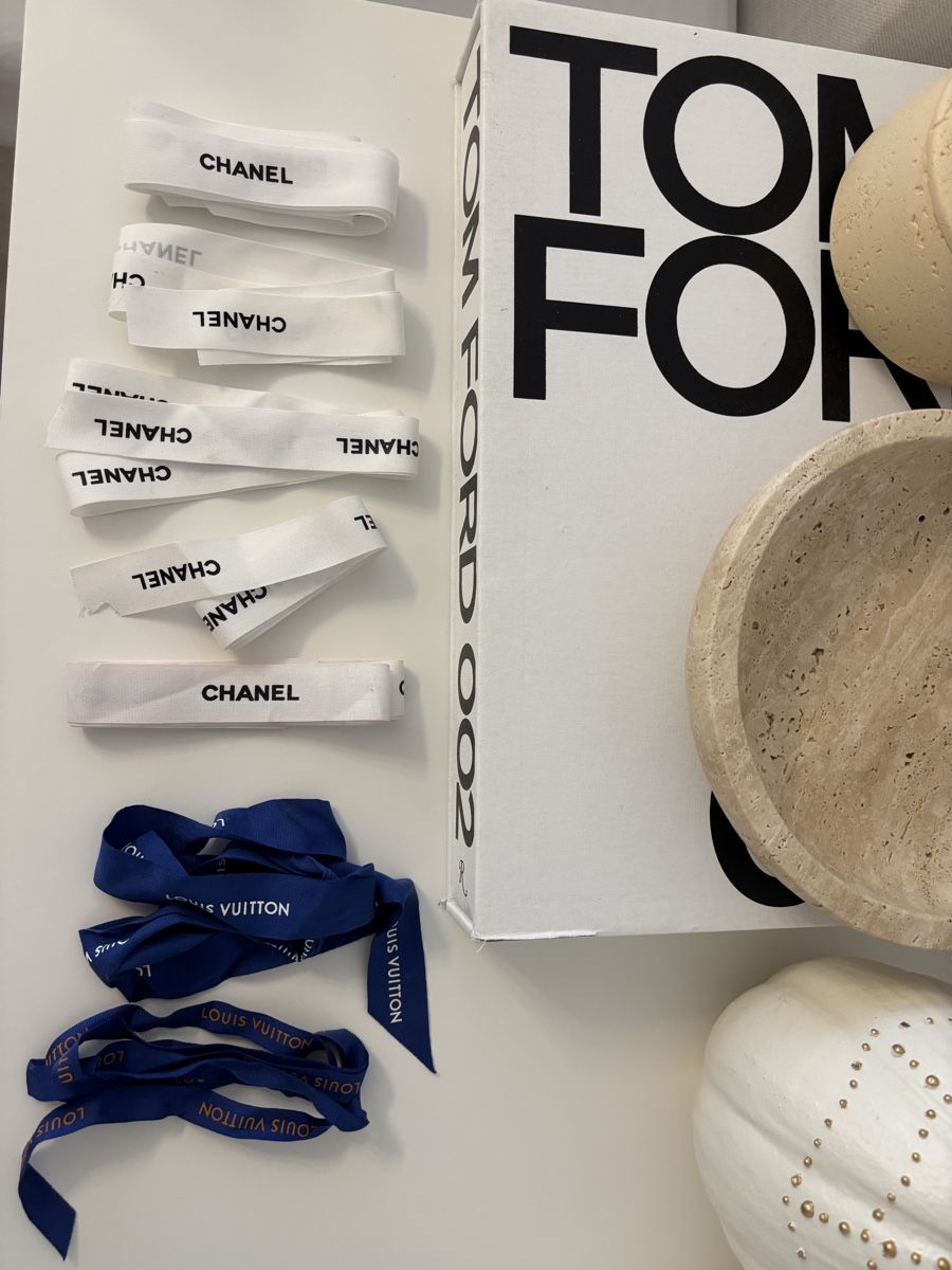 Dekobänder: Chanel Louis Vuitton Gift Ribbon Bows – Neu (gemäss Beschreibung) aus Horgen von lme_8kj7