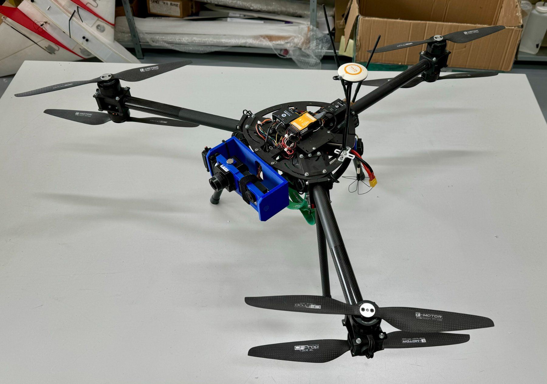 Kit di modellismo & Modellini statici: Drohne Quadframe Y6 – Usato da S. Antonino venduto da OblivionAerial