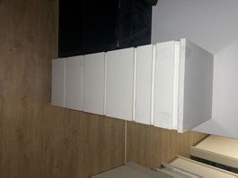 Wandschrank weiss mit Spiegeltür gebrauchter Zustand