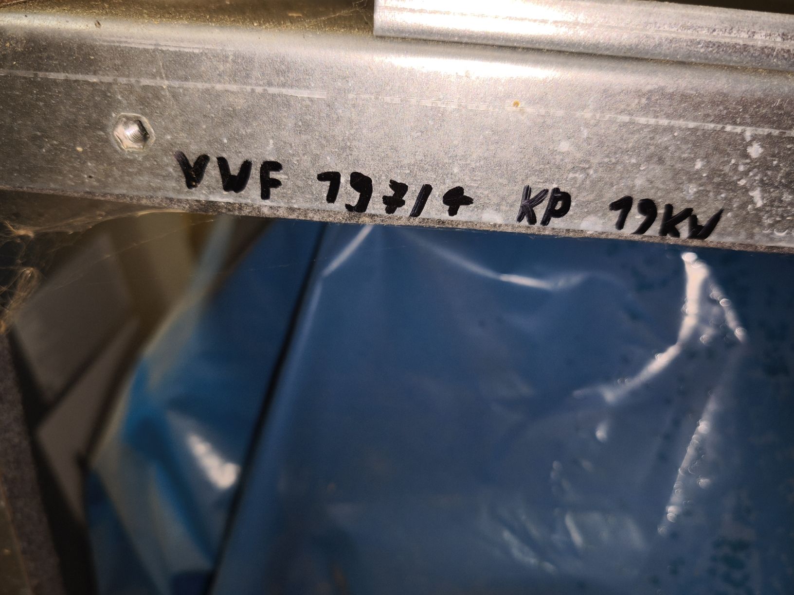Altro in Utensili da giardino: Wärmepumpe Vaillant defekt – Difettoso da Dotnacht venduto da Mirgy 3