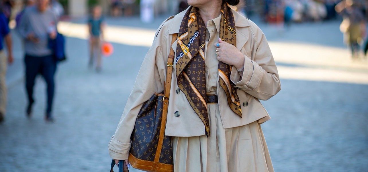 H&M Giacche: H&M short trench – Usato da Zollikerberg venduto da Mei1844