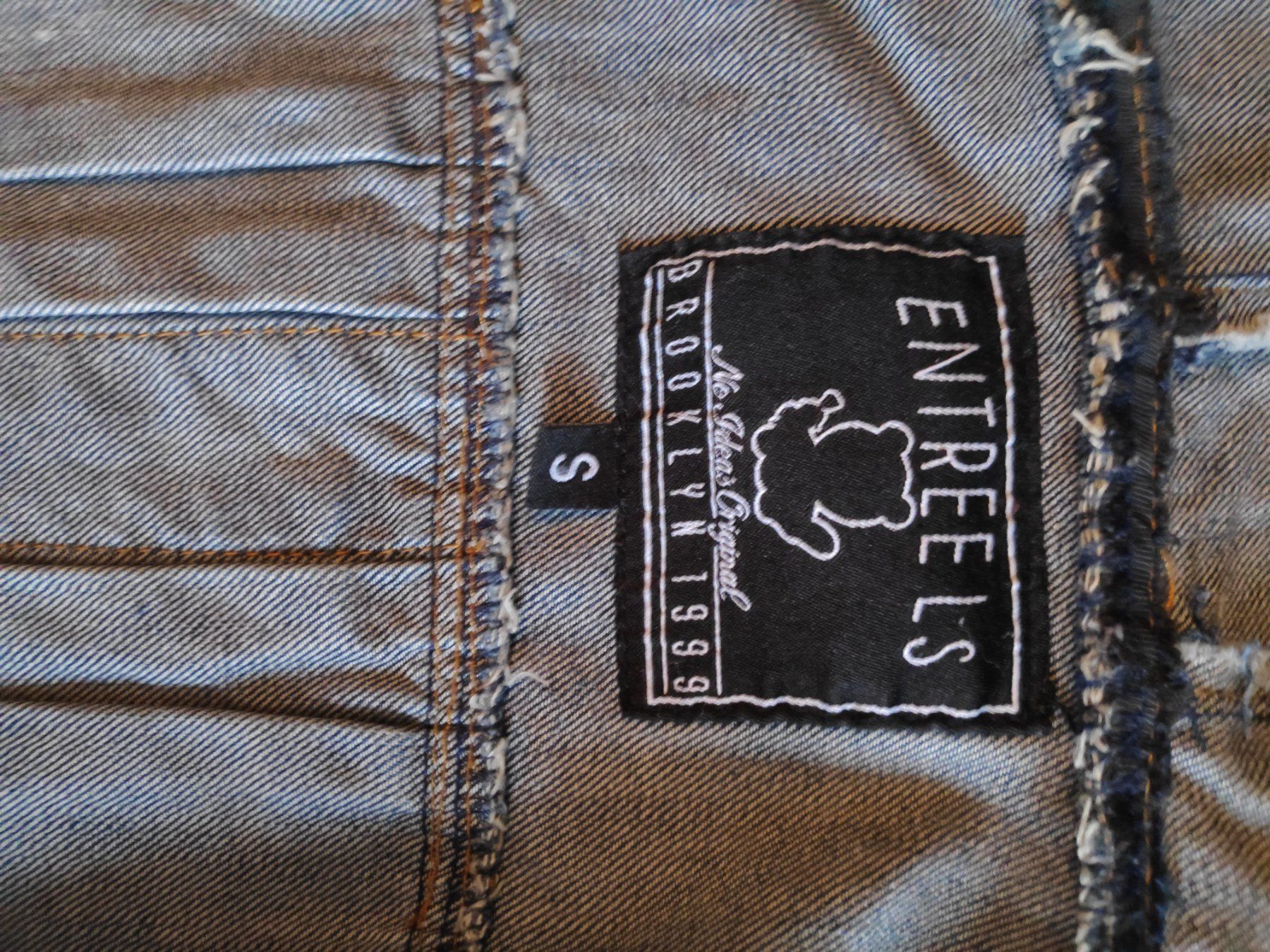 Gilets: Gilet – D'occasion à Couvet par fat_kyl7 1