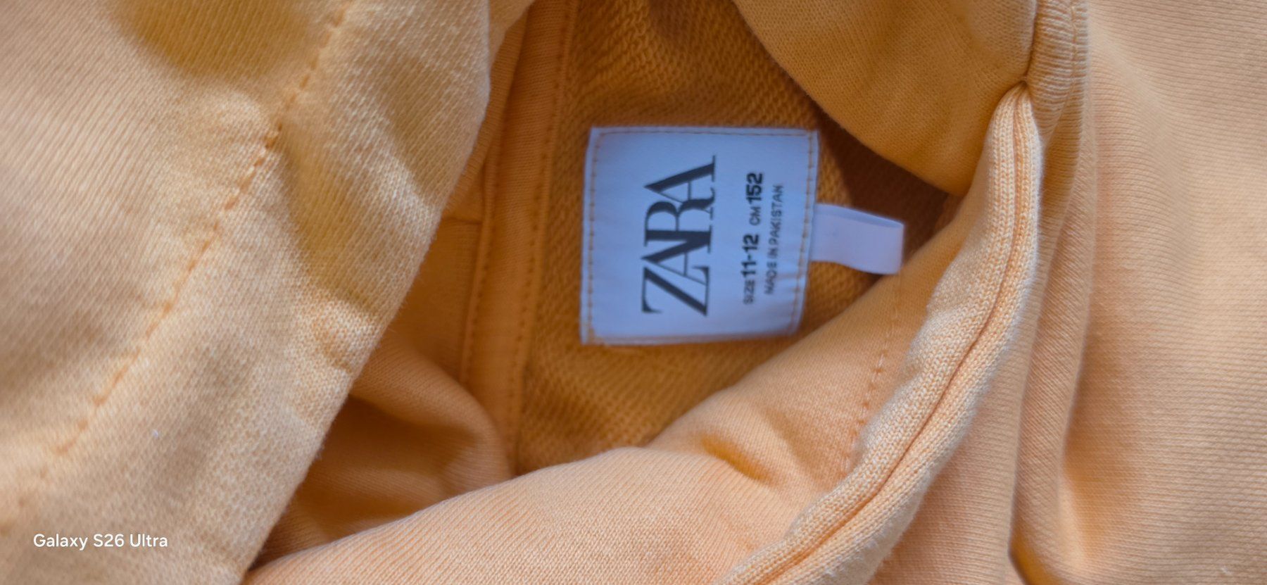 Gilet & Giacche senza maniche: Pullover mit Kapuze – Usato da Muttenz venduto da Malici11 1