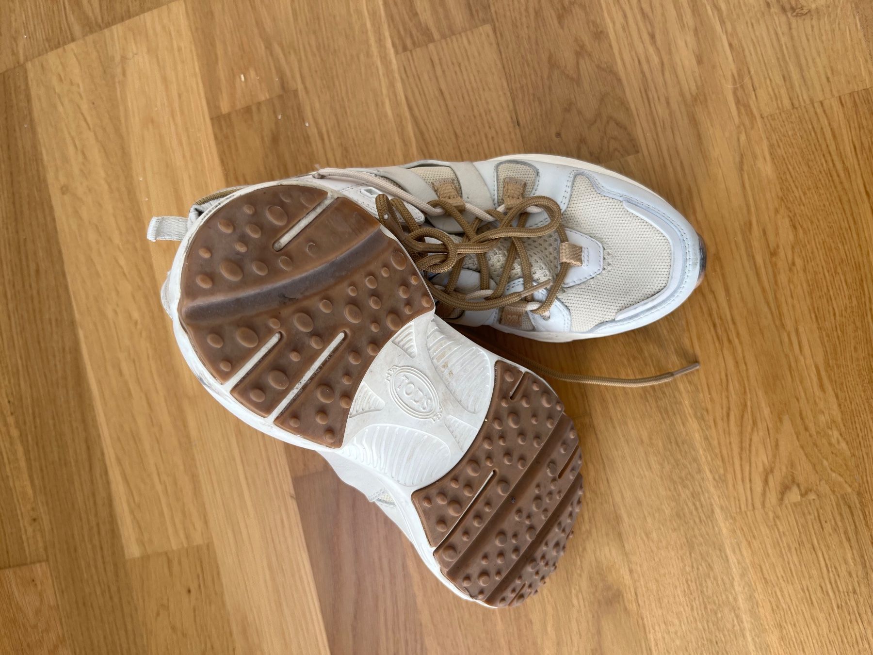 Tod'S Damenschuhe: Tod's Sneakers – Gebraucht aus Zürich von gus_pg9x 2