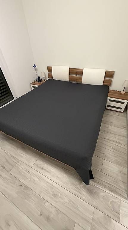 Letti: Doppelbett / Bett mit Nachtschränken – Usato da Altstätten SG venduto da ste_jj82