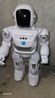 Cooler, weisser Roboter mit Fernbedienung !