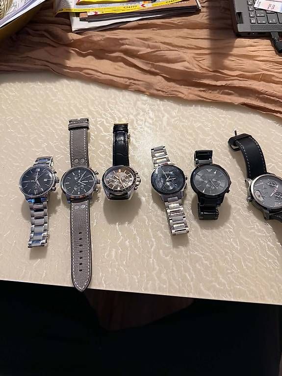 Montres: Uhren – D'occasion à weinfelden par Safi2023
