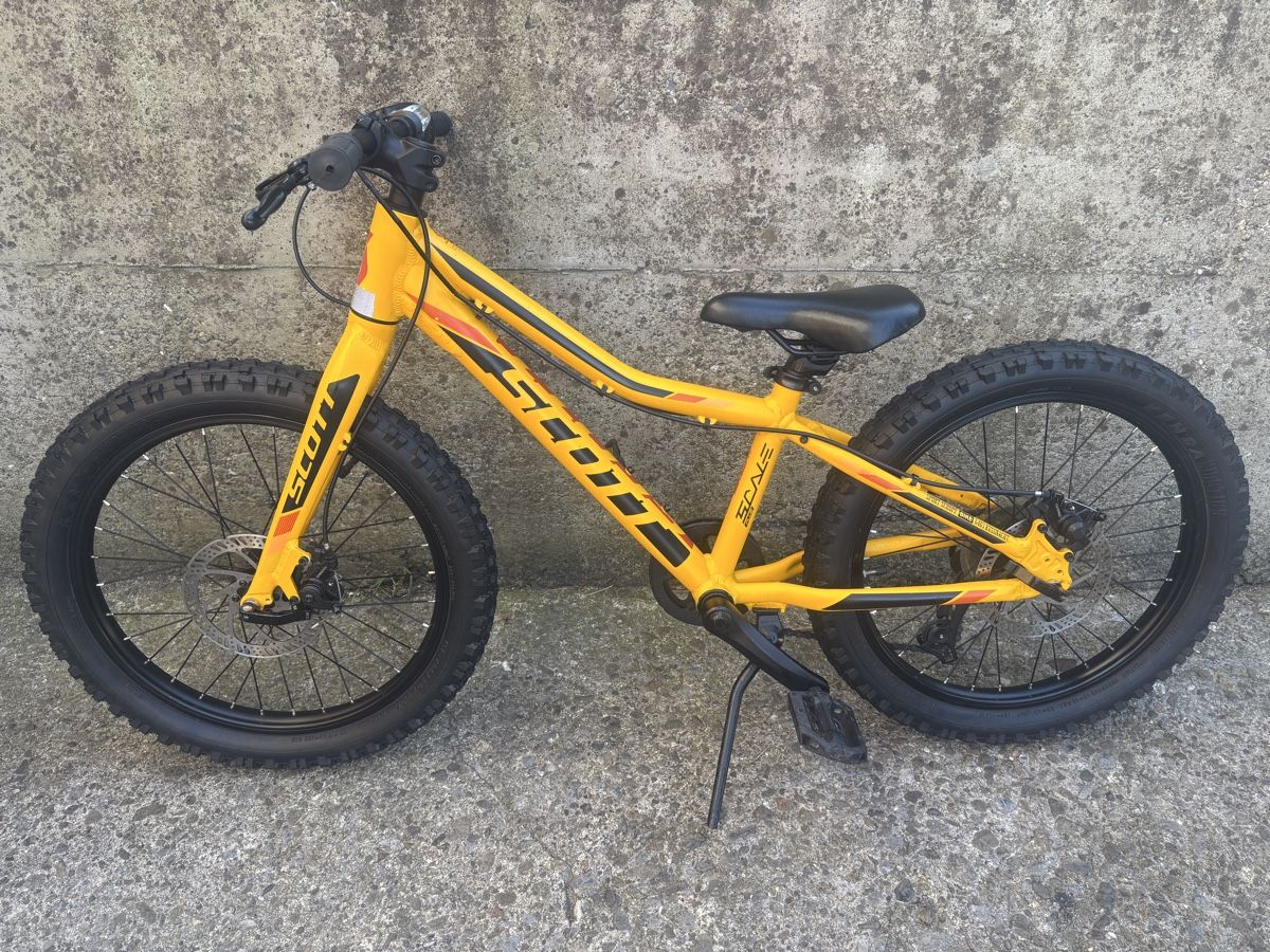 Scott Biciclette: SCOTT Scale JR 20 Plus Neuwertig ab Service – Nuovo (secondo la descrizione) da Küssnacht am Rigi venduto da sie_5yqs 2