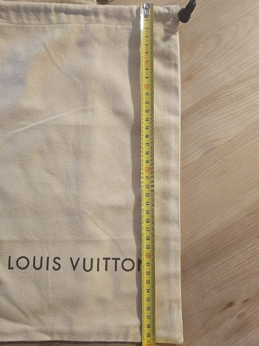 Louis Vuitton Taschen: Louis Vuitton Staubbeutel 2er Set – Neu (gemäss Beschreibung) aus Dottikon von Chicca_73 2