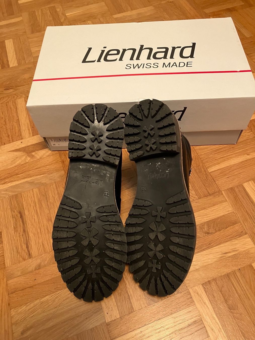 Damenschuhe: LIENHARD Winterbottine Gr.35 , eher 34, schwarz – Neu (gemäss Beschreibung) aus Luzern von Zauberbaum 5