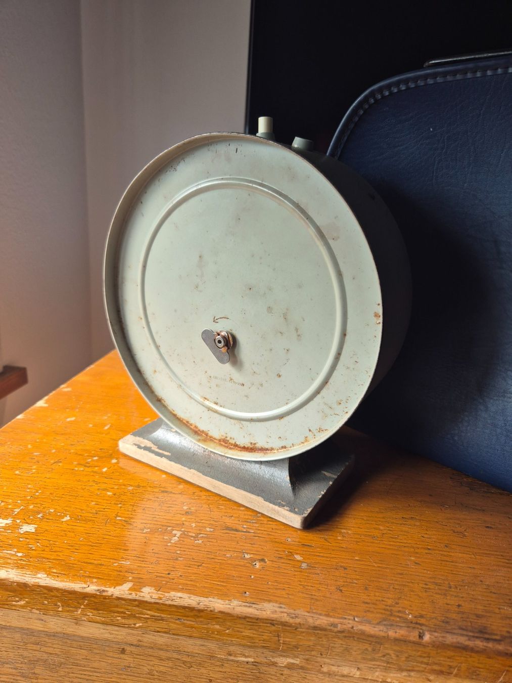 Junghans Uhren: Junghans Stoppuhr mit Hülle Durchmesser 18cm. – Defekt aus Romanshorn von har_ymq5 6