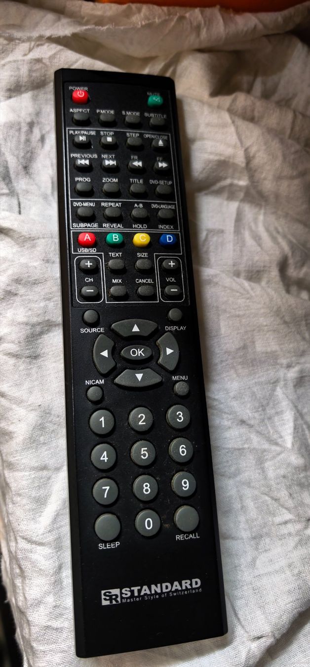 Fernbedienungen: Telecommande TV standard – Gebraucht aus Genève von ns4wd
