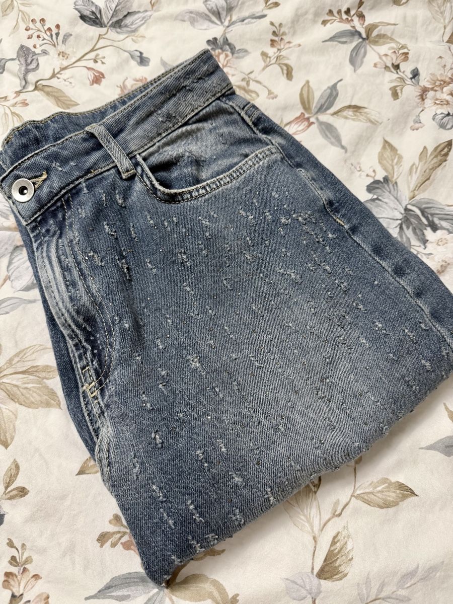 Calzedonia Jeans: Jeans mit Glitzer Calzedonia – Nuovo (secondo la descrizione) da Oberengstringen venduto da Sha.l