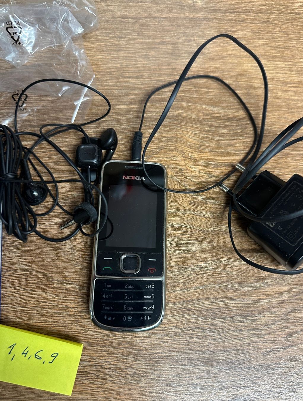 Nokia Telefoni cellulari / Smartphones: Nokia 2700 Classic - Nostalgie – Usato da Nussbaumen AG venduto da olitech5415 1