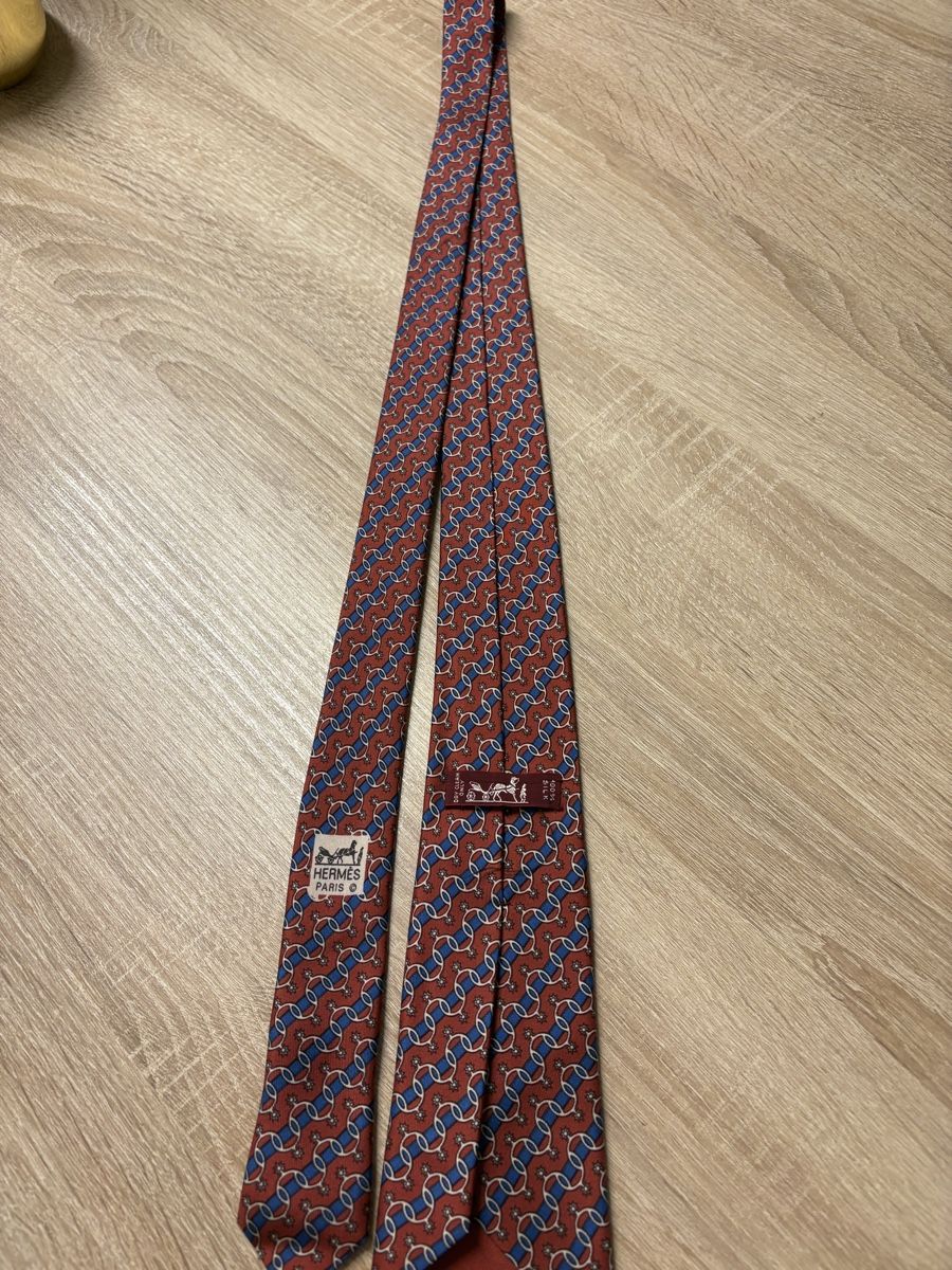 Hermès Cravatte: Hermes Krawatte – Usato da Rotkreuz venduto da Vintage_lover1