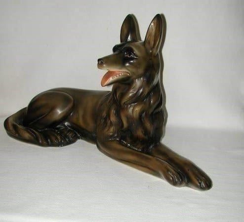 Statuette: Schäferhund Gips aus den Jahren 1940/50 – Usato da Thun venduto da Fbchm