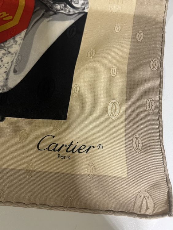 Foulard Carré En Soie Vintage à Motifs Rouges - Modèle FO370 - Cadeau Femme