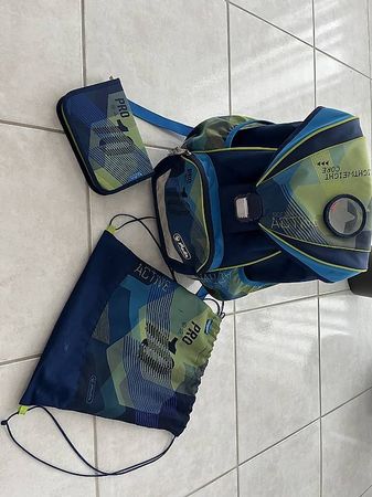Schulthek mit Turnsack und Etui