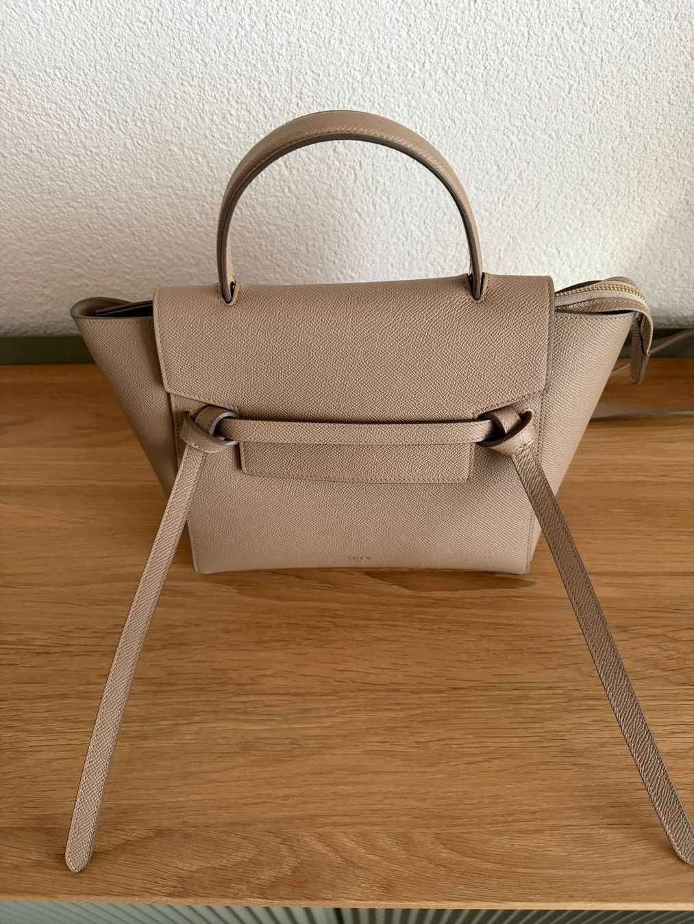 Celine Borse da donna: CELINE Micro Belt – Nuovo (secondo la descrizione) da Villars-sur-Glane venduto da frapple92