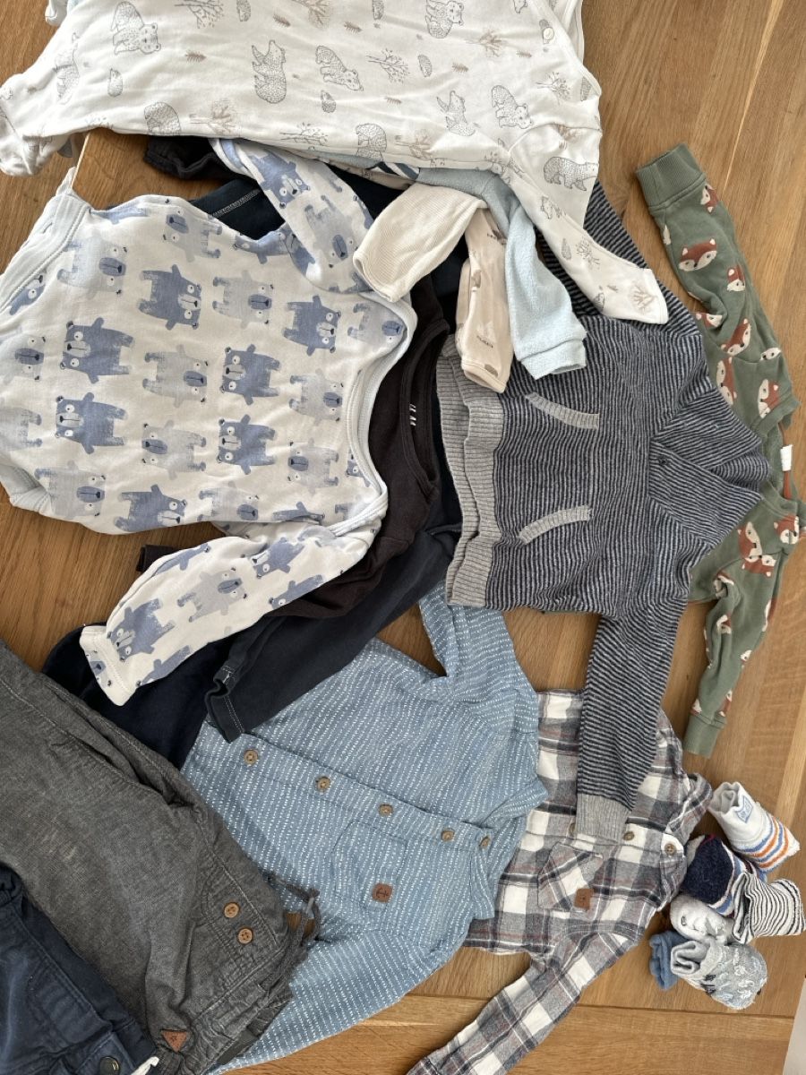 Lotti & Set di vestiti: Baby Boy Kleiderset 74 – Usato da Bern venduto da Tami0110