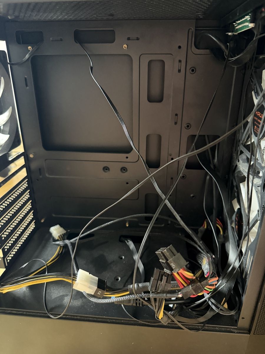 PC: PC case with power unit supply – Usato da Zürich venduto da tru_2kn5 1