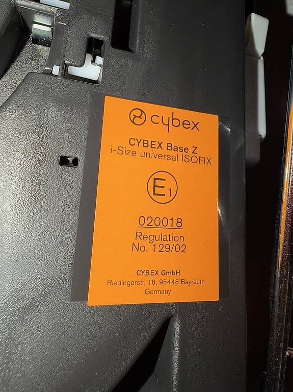 Cybex Seggiolini per auto: Cybex Kinderautositz Reboarder inkl. Base – Usato da Winterthur venduto da TopGun9 2