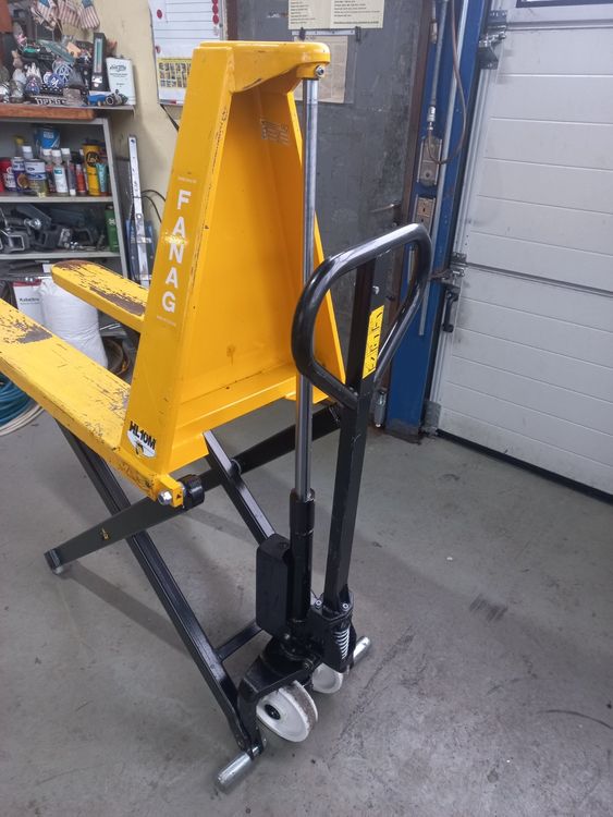 FUNOMOCYA Miniatur Gabelstapler Set - Baustellen Spielzeug Mit Plattformwagen & Handwagen