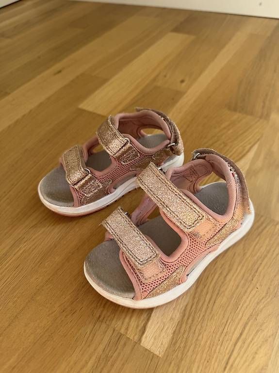 Scarpe per ragazze: Viking Sandalen Gr. 23 – Usato da Zürich venduto da LovieDovie