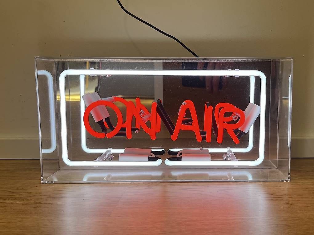 Lampade: "On Air" Neon Zeichen – Usato da Winterthur venduto da mrgarlic 2