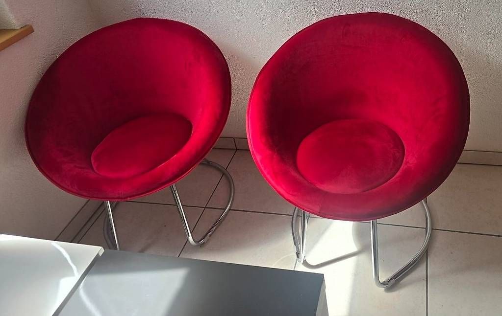 Poltrone: 2 schöne, neuwertige Samtsessel Floby II in Rot – Usato da Derendingen venduto da zwe_tjr2