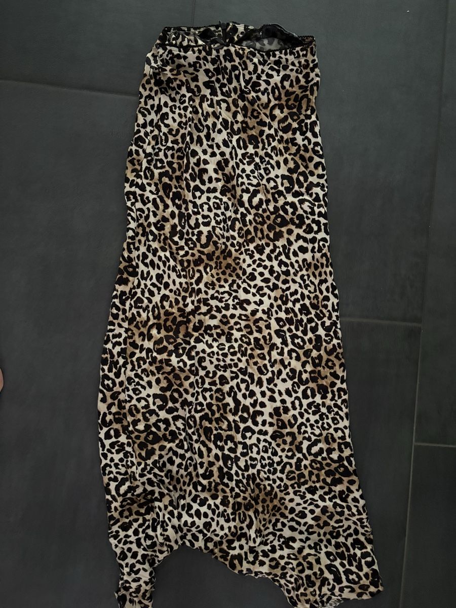 Bershka Röcke: Maxirock mit Leopardenmuster – Gebraucht aus Diepoldsau von she_bsl2