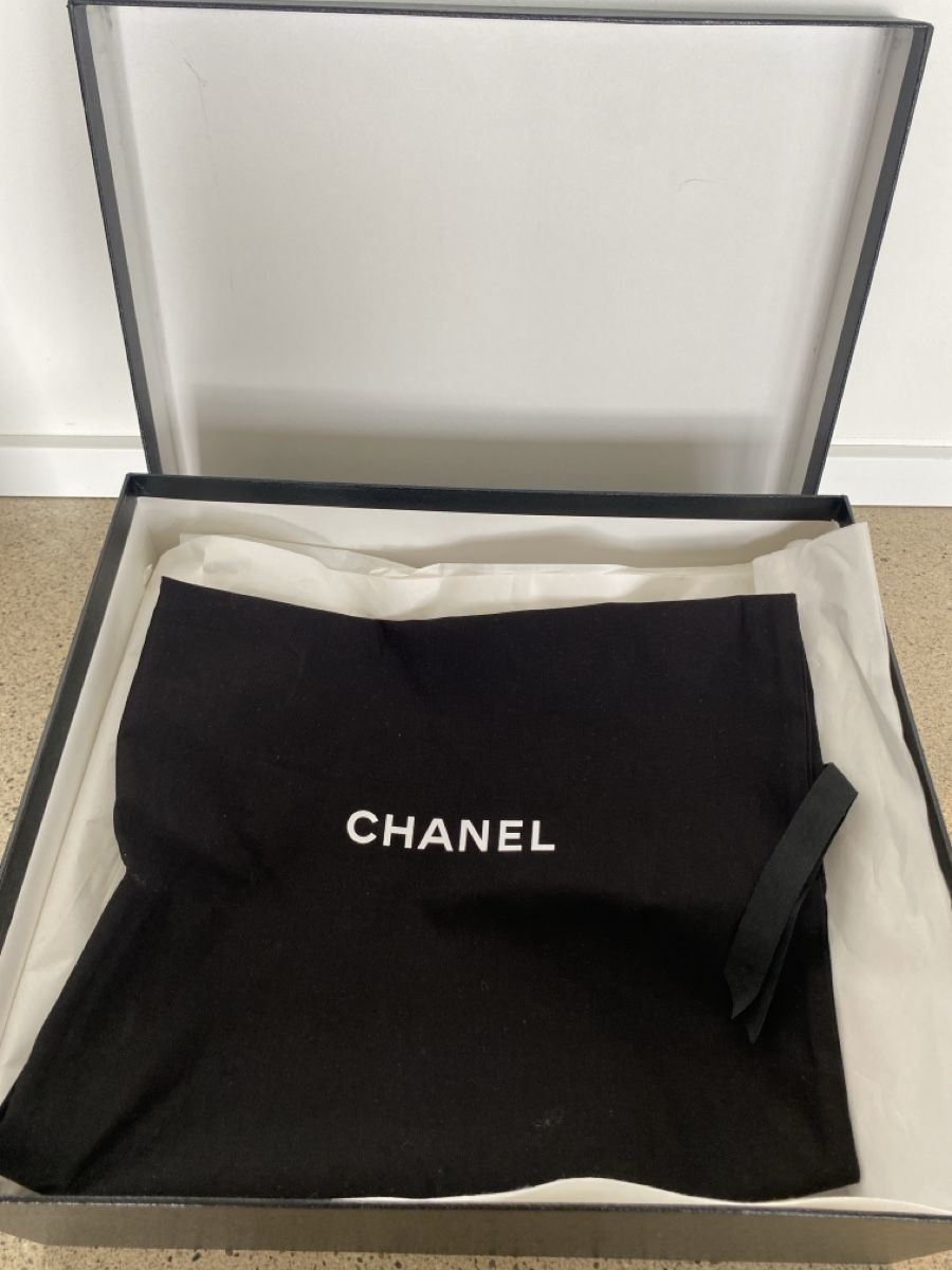 Chanel Scarpe da donna: Chanel Sandalen – Usato da Stäfa venduto da Nicole093 7