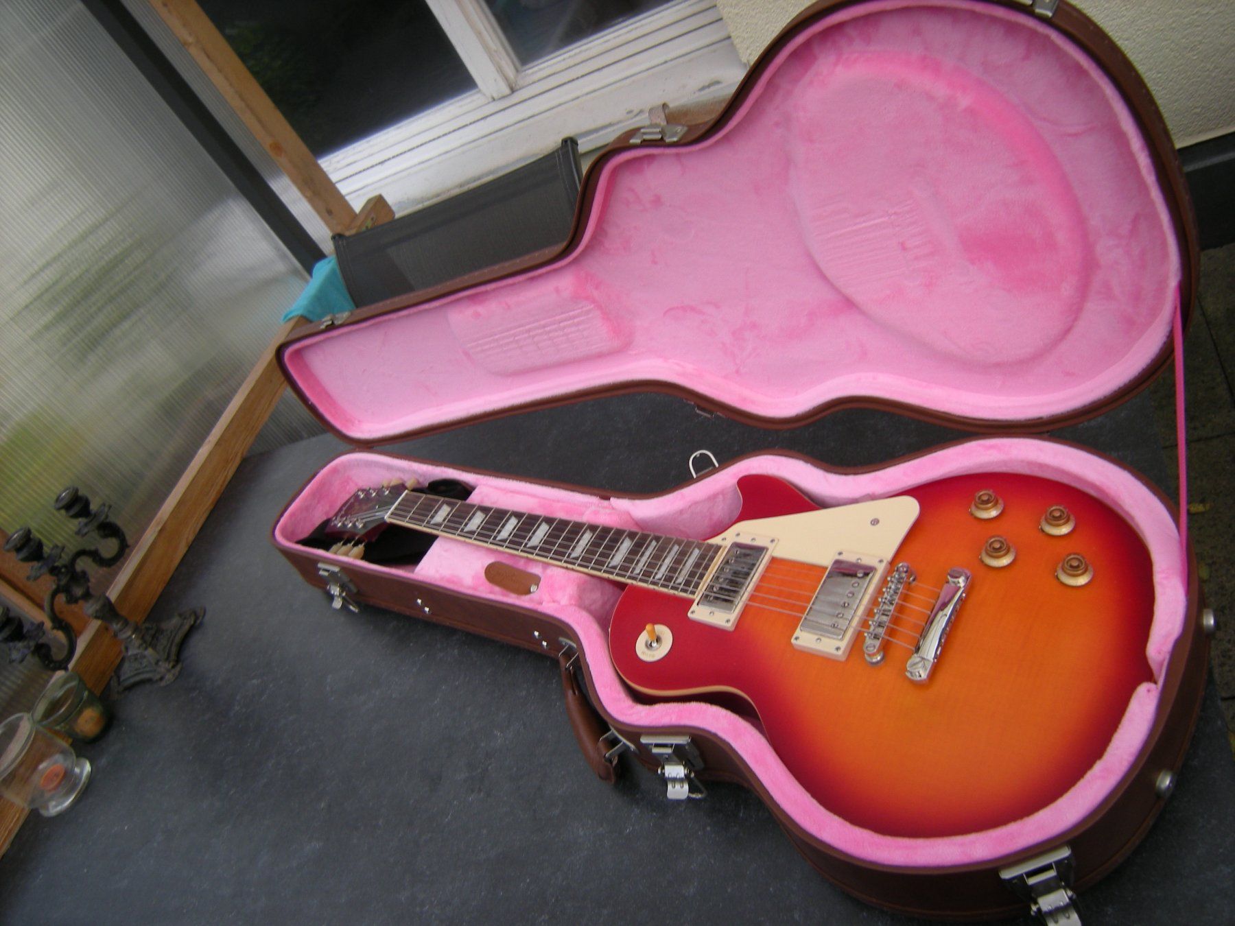 Epiphone Strumenti musicali: Gibson Les Paul 1959 von Epiphone, handcrafted ROC, ltd.ed. – Nuovo (secondo la descrizione) da Bettingen venduto da pahe049 1