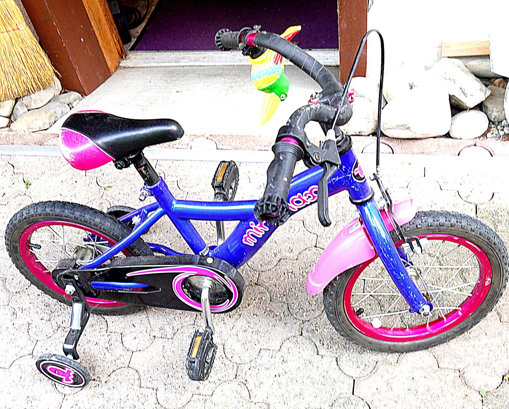 Biciclette: Kindervelo mit mit Stützräder – Usato da Baar venduto da 2cvbaar 1