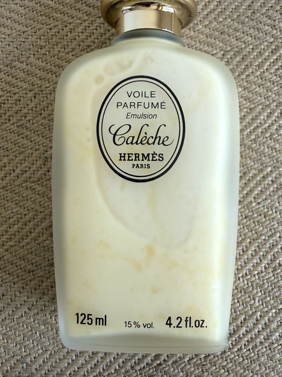 Hermès Profumi & Eau de Toilette: HERMÈS Calèche Voile Parfumé 125ml – Usato da Konolfingen venduto da petzipetz 1