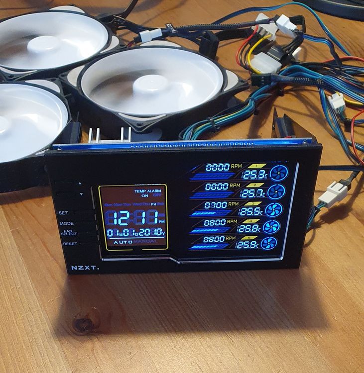 NZXT Fan Controller (Gebraucht) in Schlieren für CHF 25 – nur Abholung ...