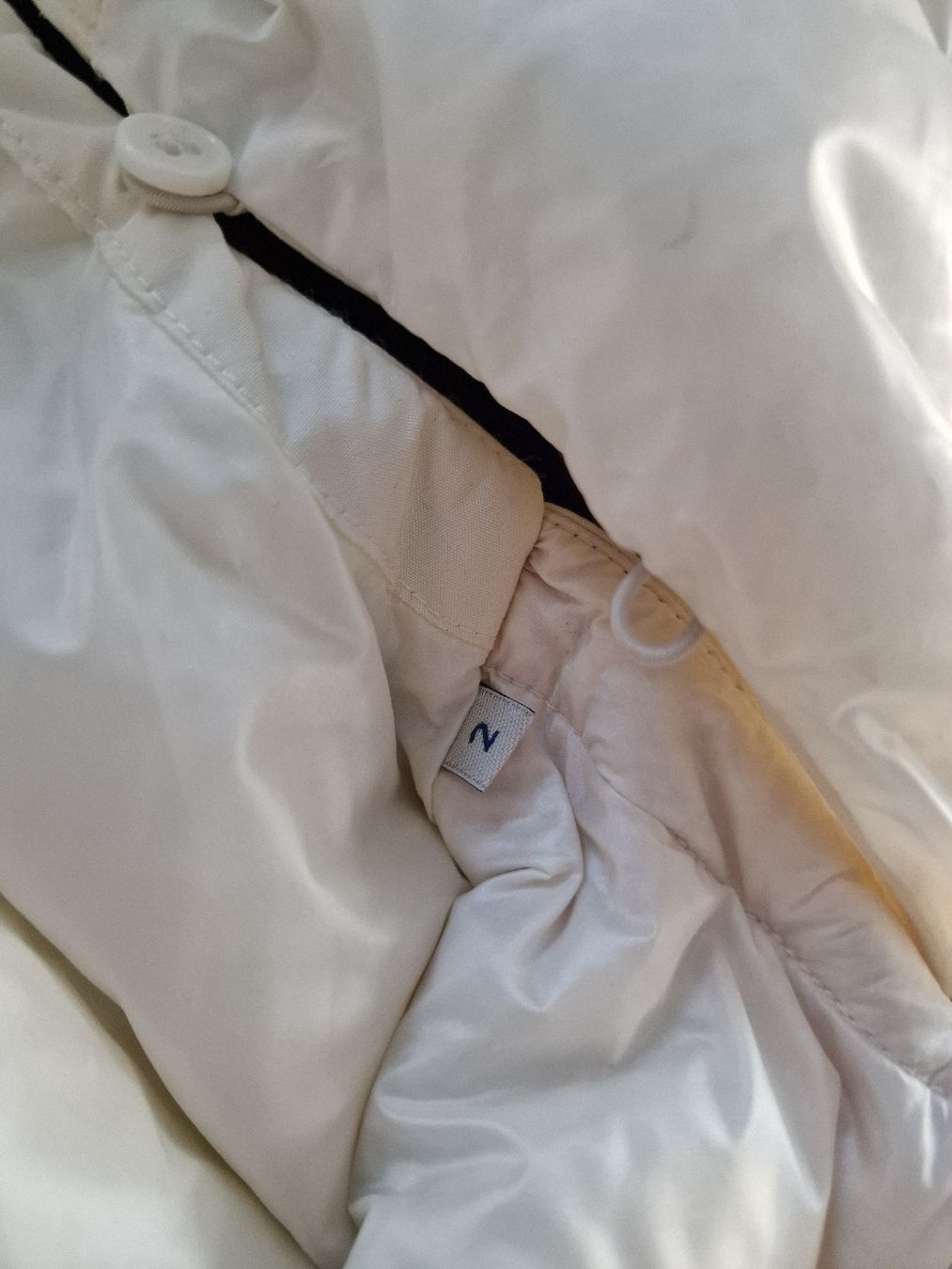 Moncler Vestes: Veste Moncler gr.2 – D'occasion à Yverdon-les-Bains par Scmps 6