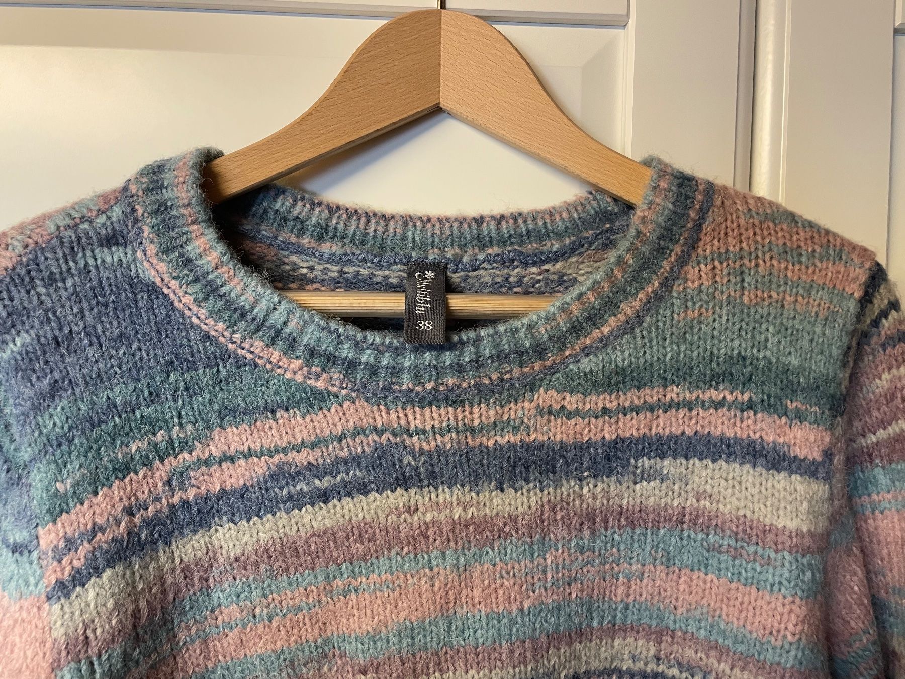 Pulls & Sweat-shirts: Pullover Multiblu mehrfarbig gestreift Grösse 38 – D'occasion à Adlikon b.Regensdf par SimoneO01 1