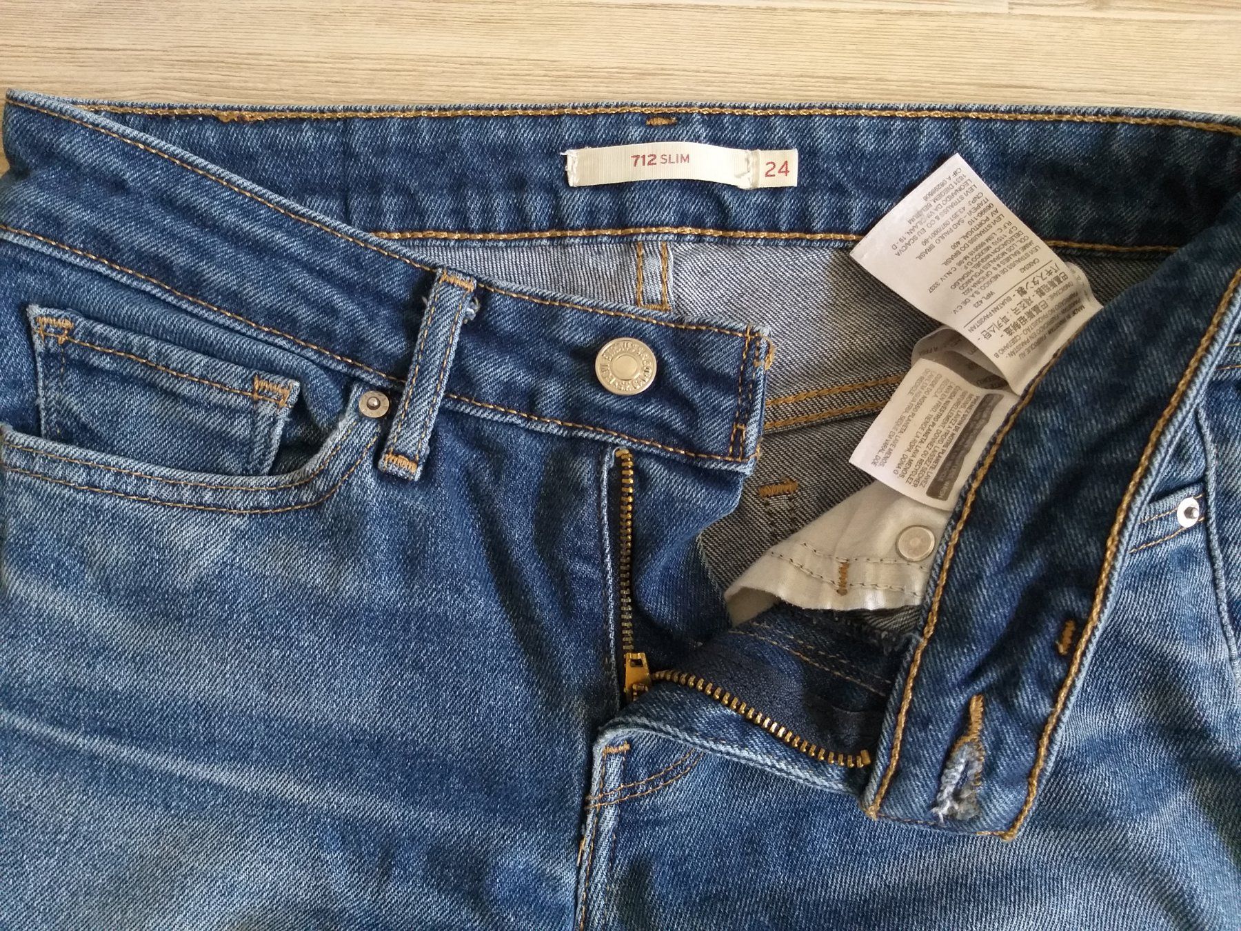 Levi's Jeans: LEVIS 712 Jeans SLIM taille / Grosse 24 – Usato da Cossonay-ville venduto da Super-Price-Quality 4