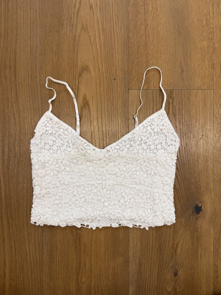 Tops: Top in weiss mit Muster – Gebraucht aus Stäfa von alyssa.bgl