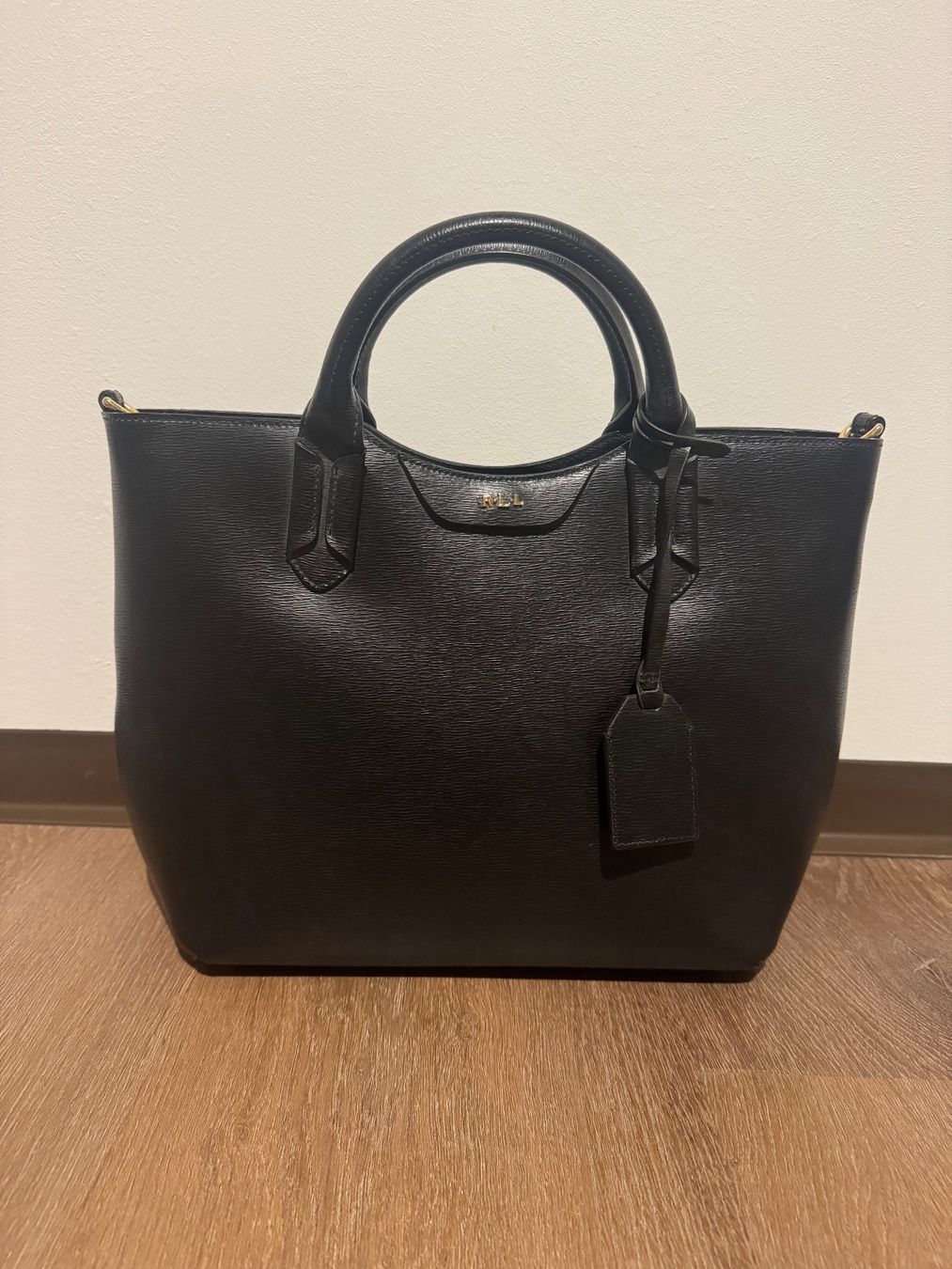 Ralph Lauren Sacs femmes: Ralph Lauren Ledertasche schwarz – D'occasion à Volketswil par salander90