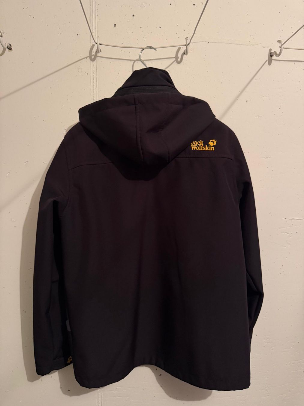 Jack Wolfskin Giacche: Jack Wolfskin Jacke – Usato da Au ZH venduto da bpu_sp7d
