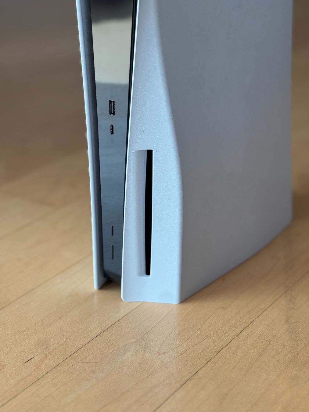 Sony Konsolen: Sony PlayStation 5 Disc Edition + 2 Controller + Ladestation – Gebraucht aus Rüschlikon von Mercatus_89 5