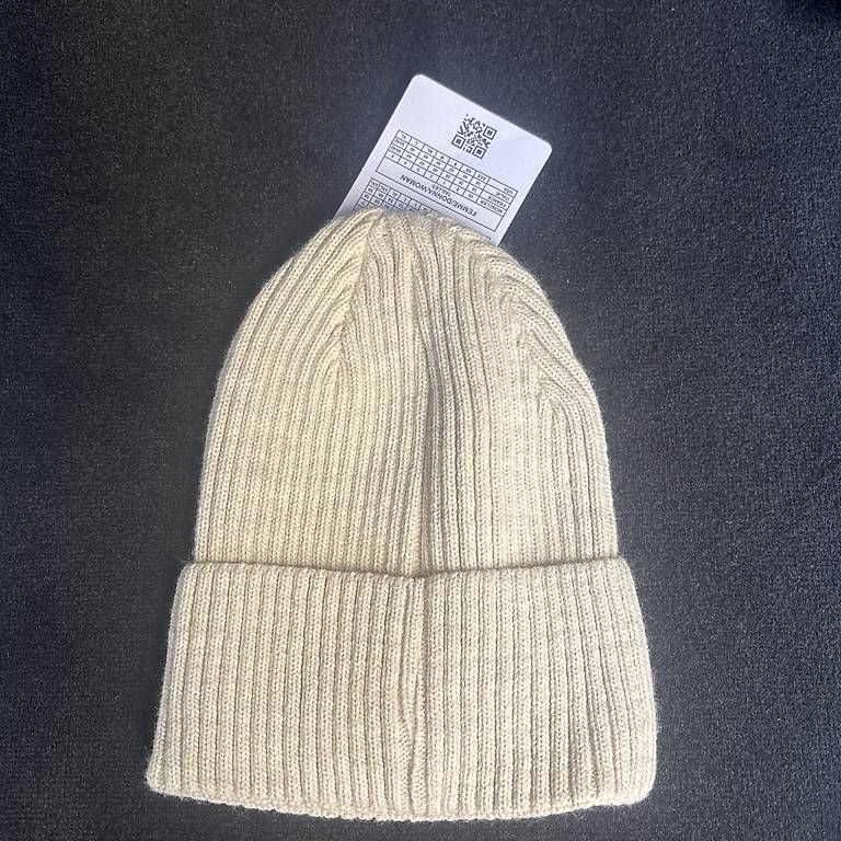 Chapeaux, bonnets & casquettes: Moncler Beanie – Neuf avec emballage d'origine à Kriens par izz_zqs7 1