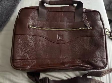 Aktentasche mit Schulterriemen aus Leder - sac bandoulière